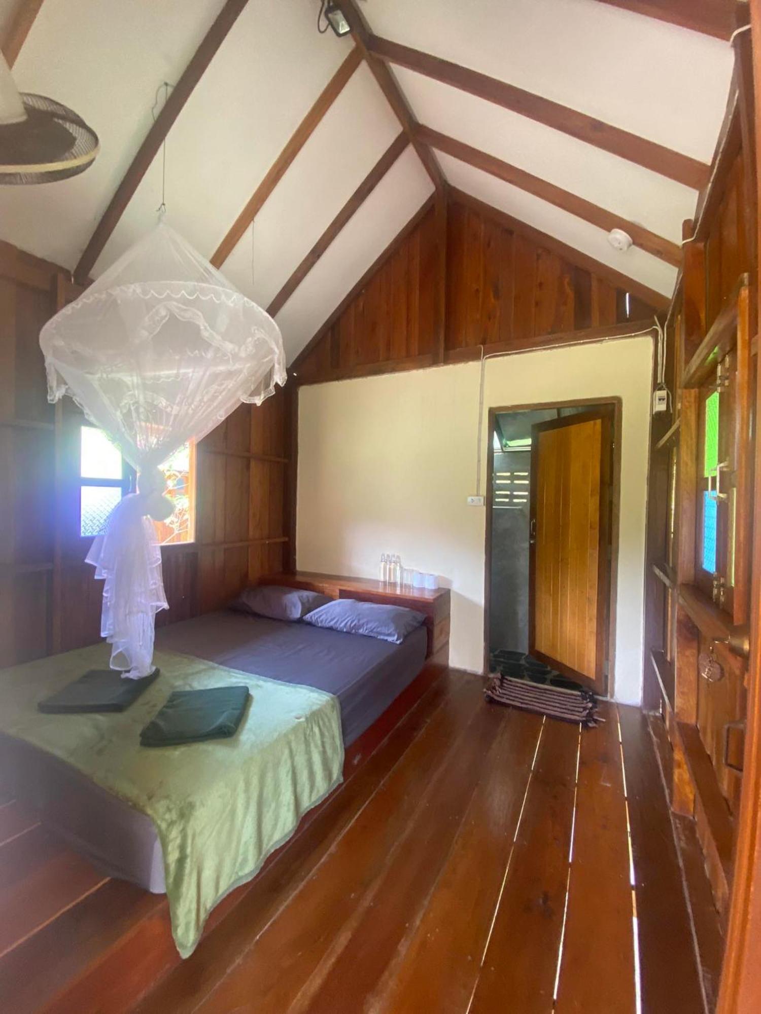 Seree Bungalows & Chill Bar Koh Chang Exteriör bild